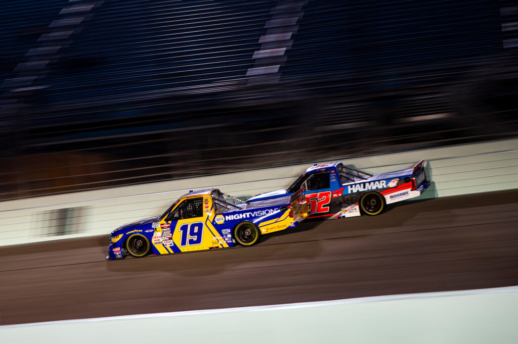 #19: Daniel Hemric, McAnally Hilgemann Racing, NAPA Nightvision Chevrolet Silverado