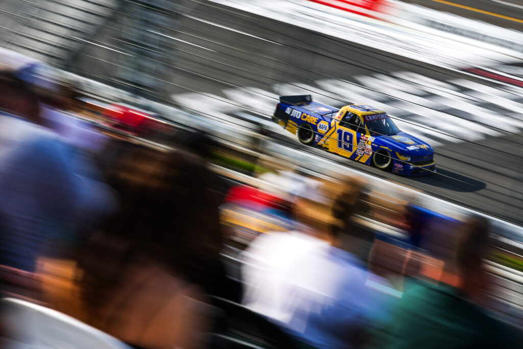 #19: Daniel Hemric, McAnally Hilgemann Racing, NAPA Auto Care Chevrolet Silverado