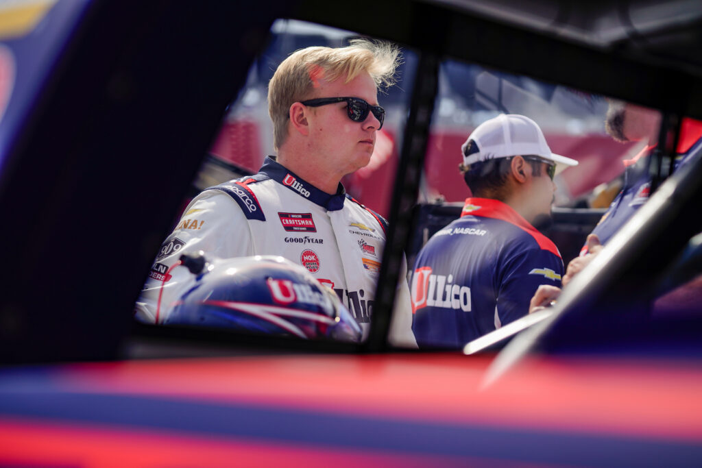 #18: Tyler Ankrum, McAnally Hilgemann Racing, Ullico Chevrolet Silverado