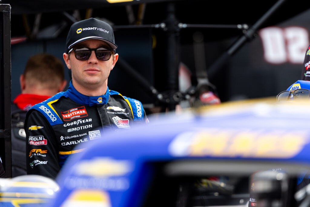 #91: Christian Eckes, McAnally Hilgemann Racing, NAPA Nightvision Chevrolet Silverado