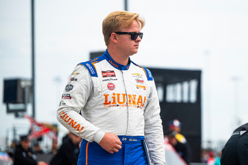 #18: Tyler Ankrum, McAnally Hilgemann Racing, LIUNA Chevrolet Silverado