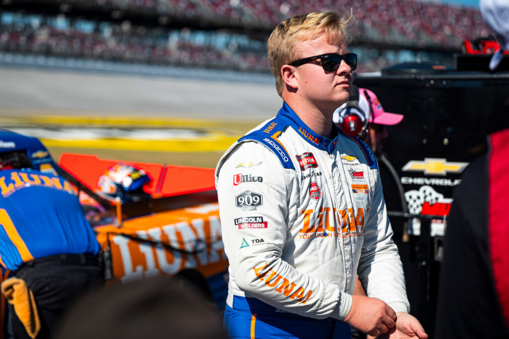 #18: Tyler Ankrum, McAnally Hilgemann Racing, LIUNA Chevrolet Silverado